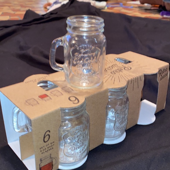 Home essentials Shot glasses NWT Mini beer mug style. 5 oz each, glass - Picture 4 of 12